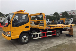 头屯河哪里有拖车服务